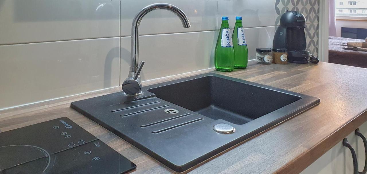 Holiday Home Slavia New 408 Z Sypialnia I Balkonem Przy Plazy ミエンジズドロイェ エクステリア 写真