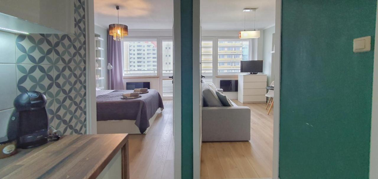 Holiday Home Slavia New 408 Z Sypialnia I Balkonem Przy Plazy ミエンジズドロイェ エクステリア 写真